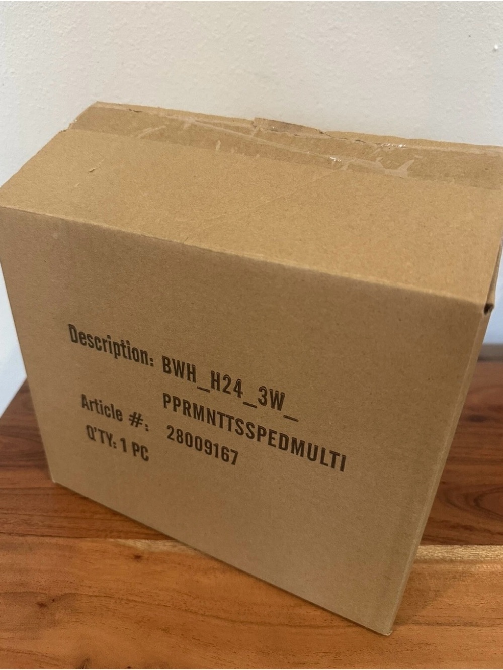Bath & Body Works: 3-Wick Candle Christmas Peppermint Pedestal In Original Box - Picture 8 of 8